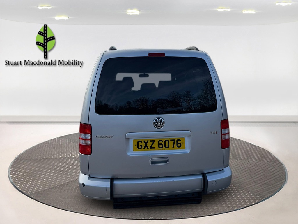 Used Volkswagen Caddy Maxi Life 2014 for sale - 77962039: Photo 2