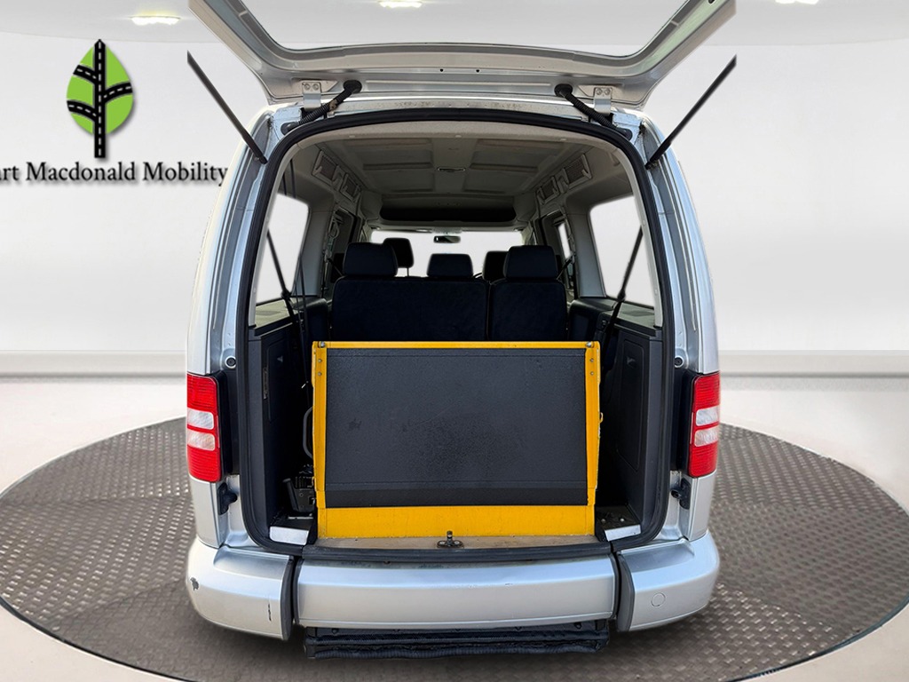 Used Volkswagen Caddy Maxi Life 2014 for sale - 77962039: Photo 5