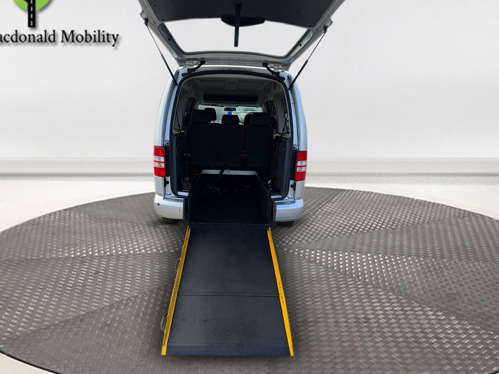 Used Volkswagen Caddy Maxi Life 2014 for sale - 77962039: Photo 6