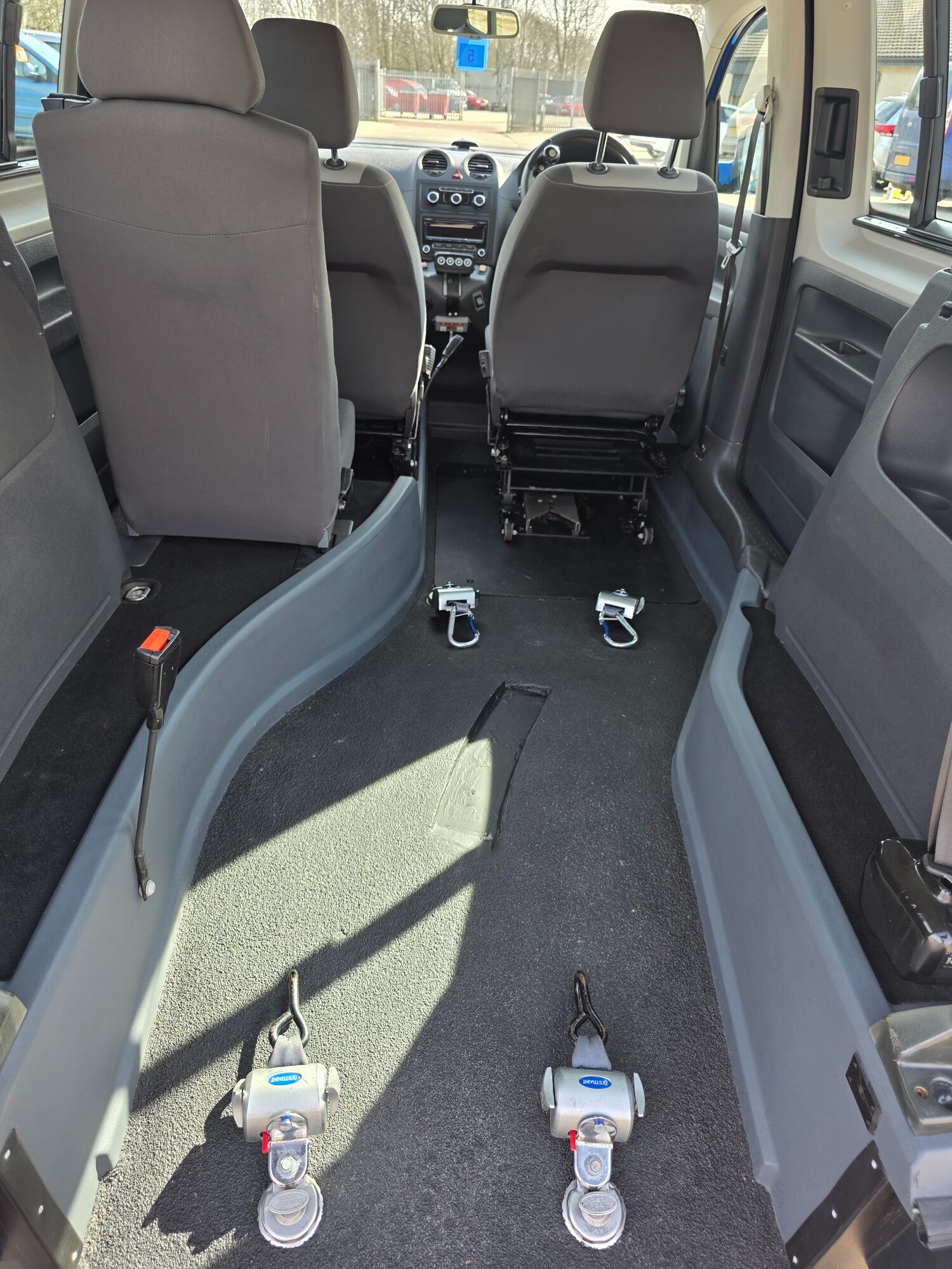 Used Volkswagen Caddy Life 2011 for sale - 78190946: Photo 10