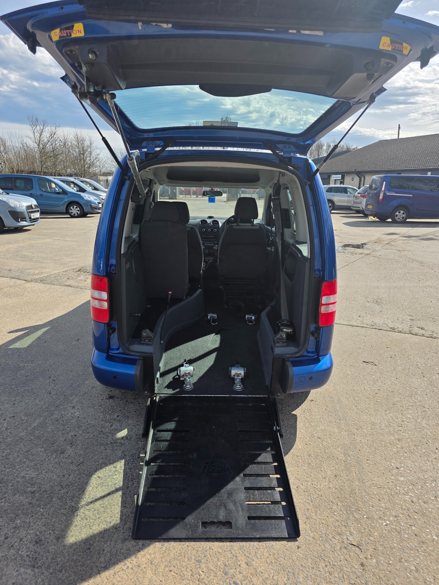 Used Volkswagen Caddy Life 2011 for sale - 78190946: Photo 9