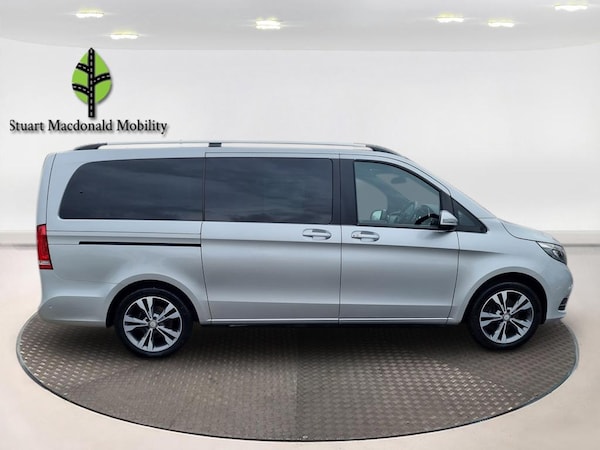 Used Mercedes-Benz V-Class 2017 for sale - 69056864: Photo 3