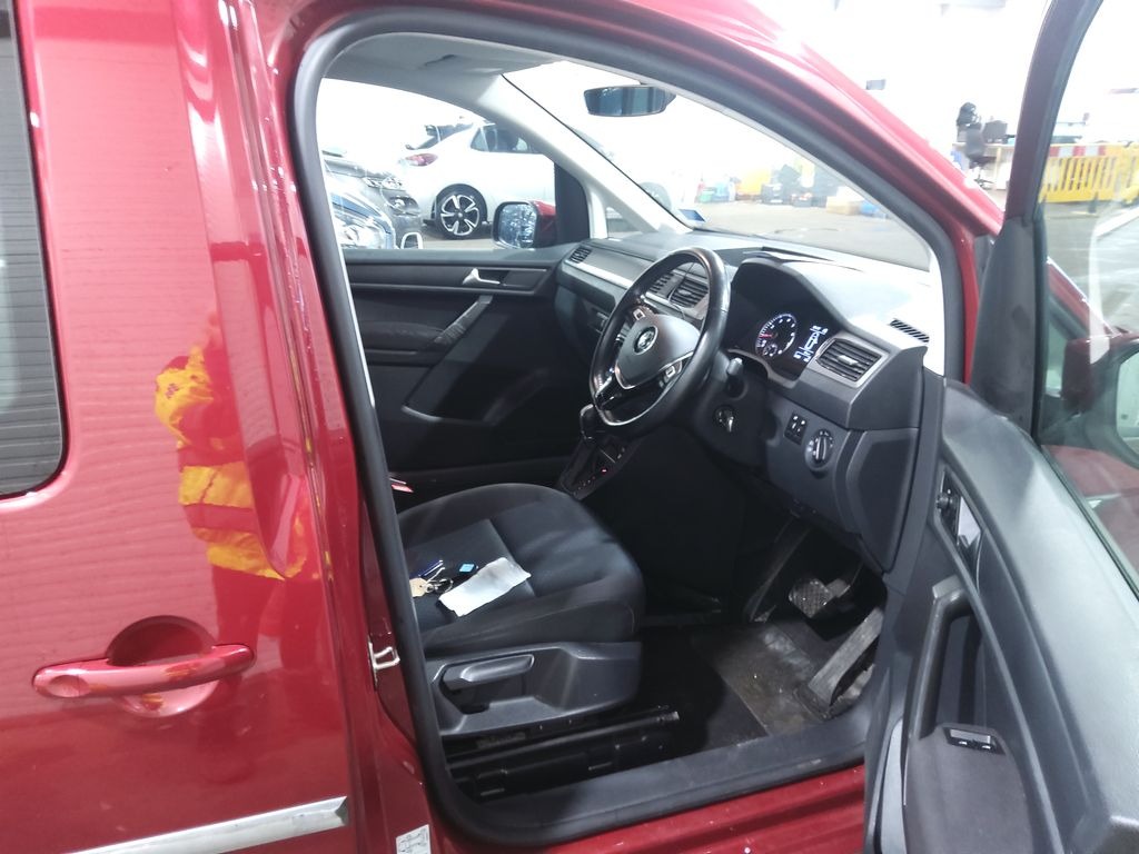 Used Volkswagen Caddy Life 2018 for sale - 77024179: Photo 9