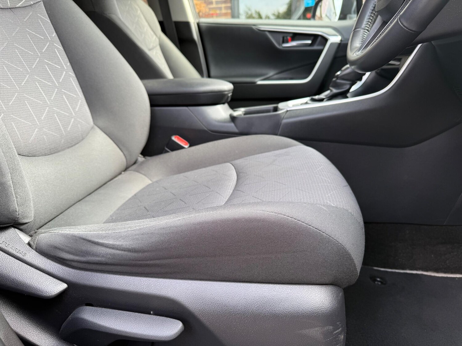 Used Toyota RAV4 for sale - 77351480: Photo 17