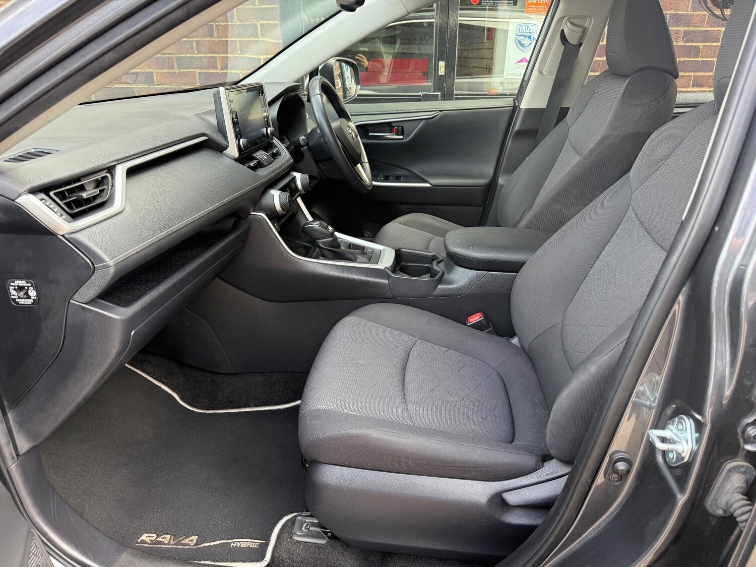 Used Toyota RAV4 for sale - 77351480: Photo 46