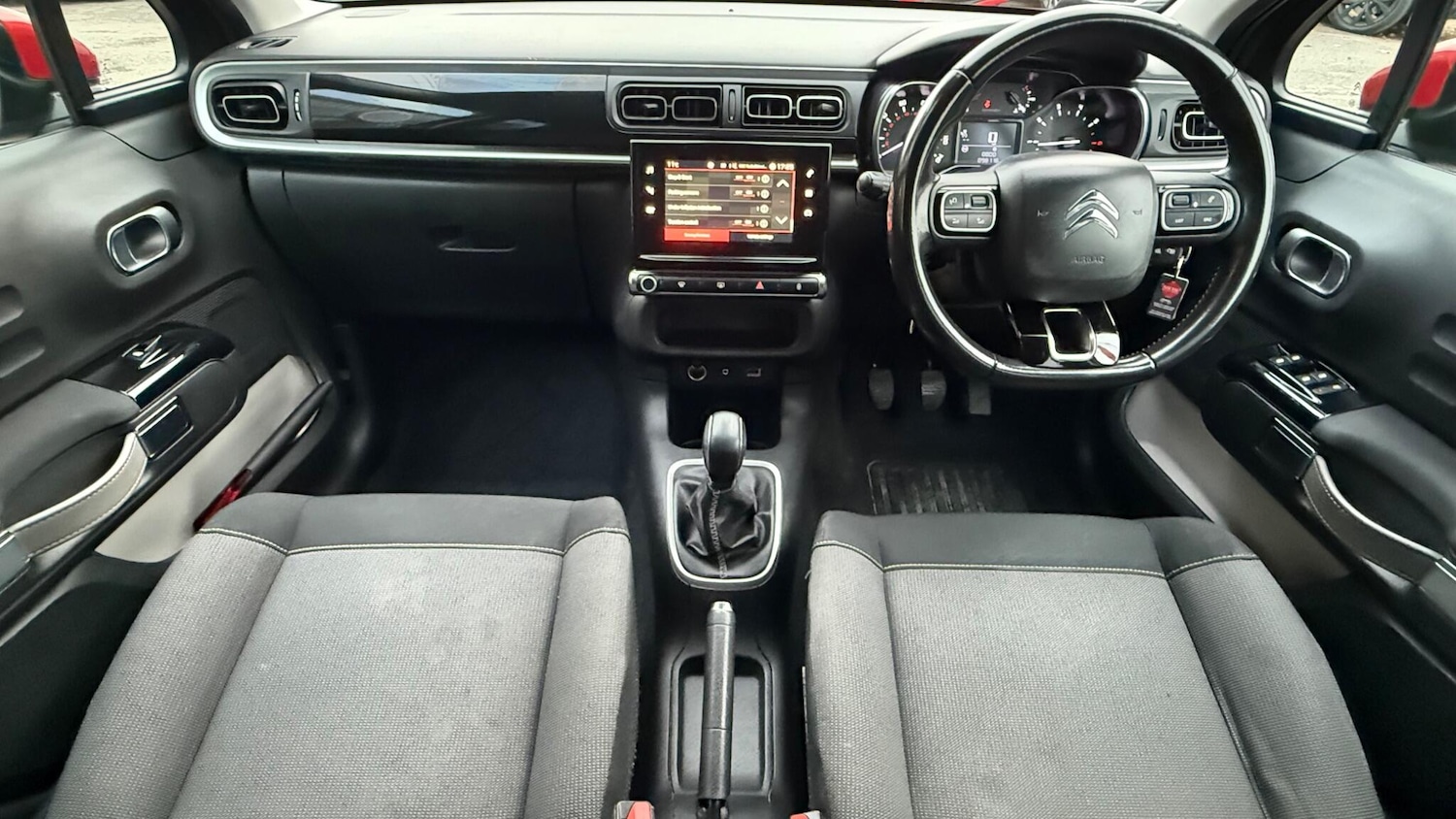 Used Citroen C3 2018 for sale - 76317799: Photo 28