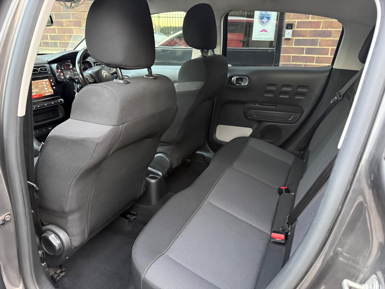 Used Citroen C3 2018 for sale - 76317799: Photo 37