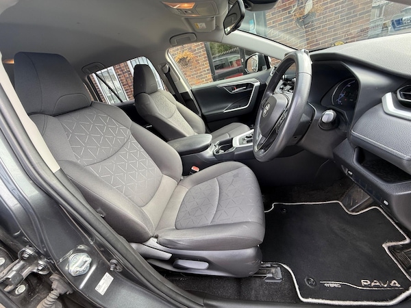 Used Toyota RAV4 2021 for sale - 76226611: Photo 15