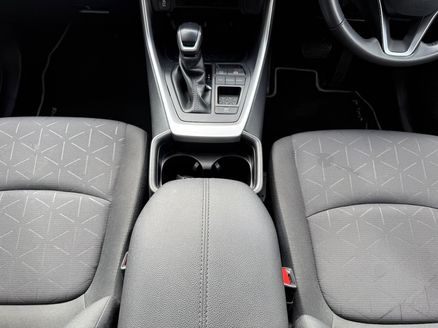 Used Toyota RAV4 2021 for sale - 76226611: Photo 23