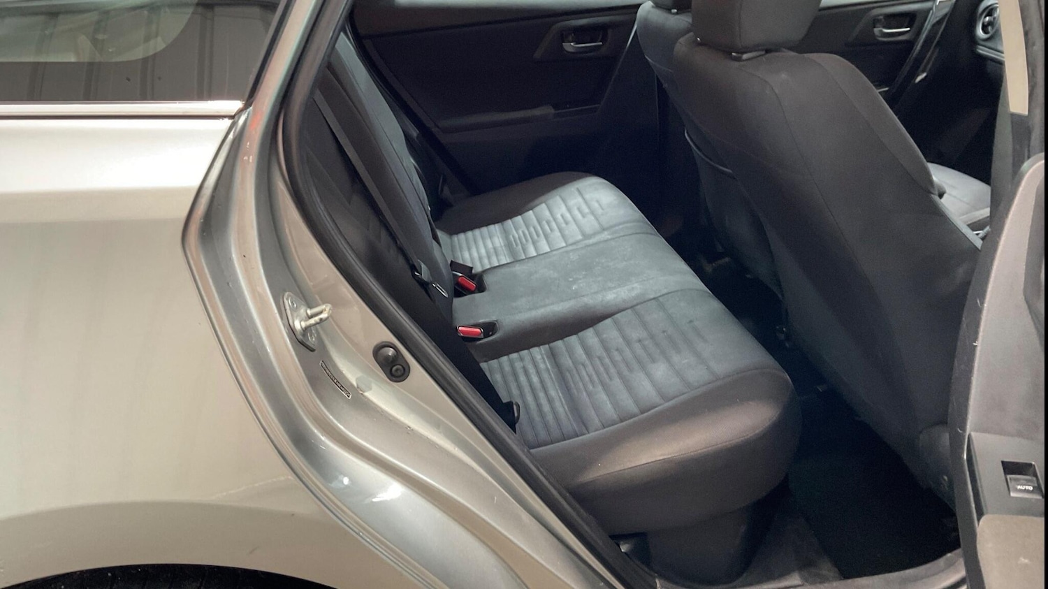 Used Toyota Auris 2018 for sale - 77625323: Photo 8