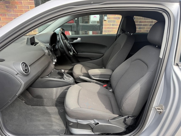 Used Audi A1 for sale - 75174133: Photo 46