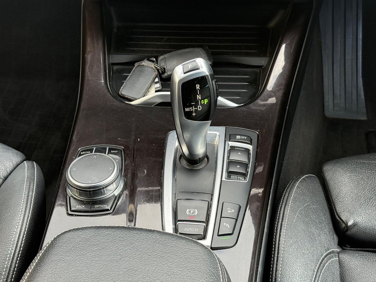 Vehicle 33