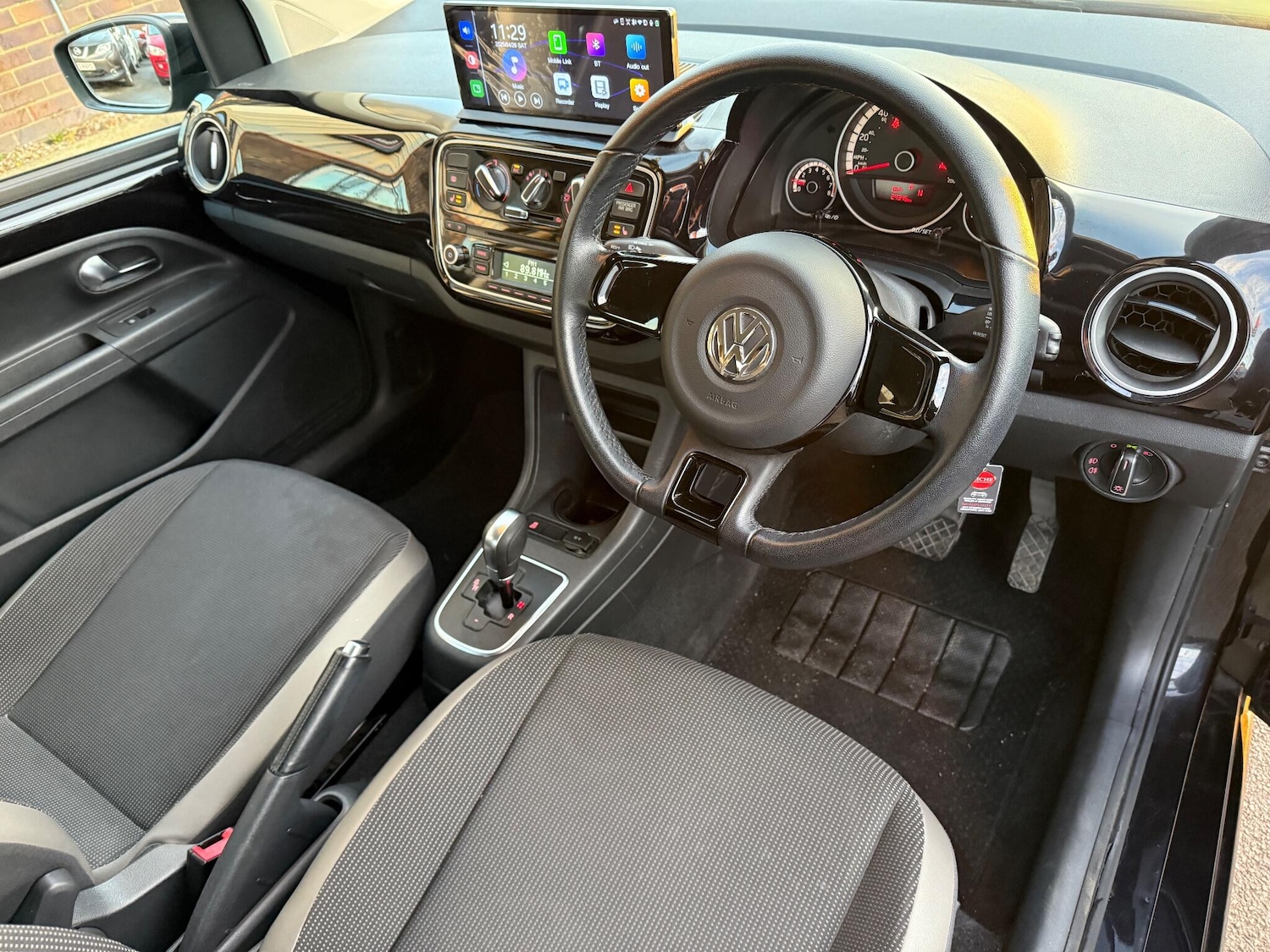 Used Volkswagen up! 2025 for sale - 77015454: Photo 10