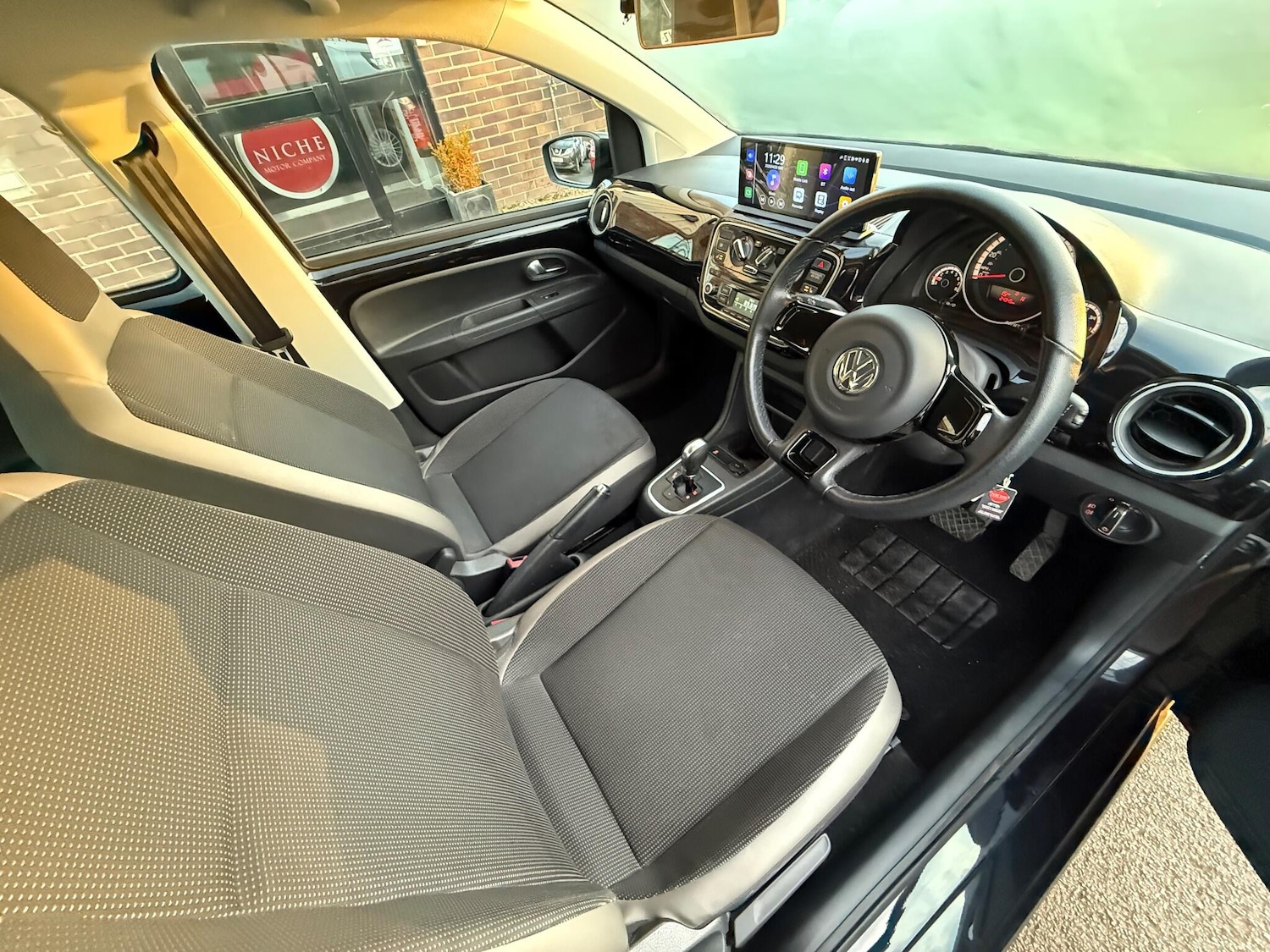 Used Volkswagen up! 2025 for sale - 77015454: Photo 11