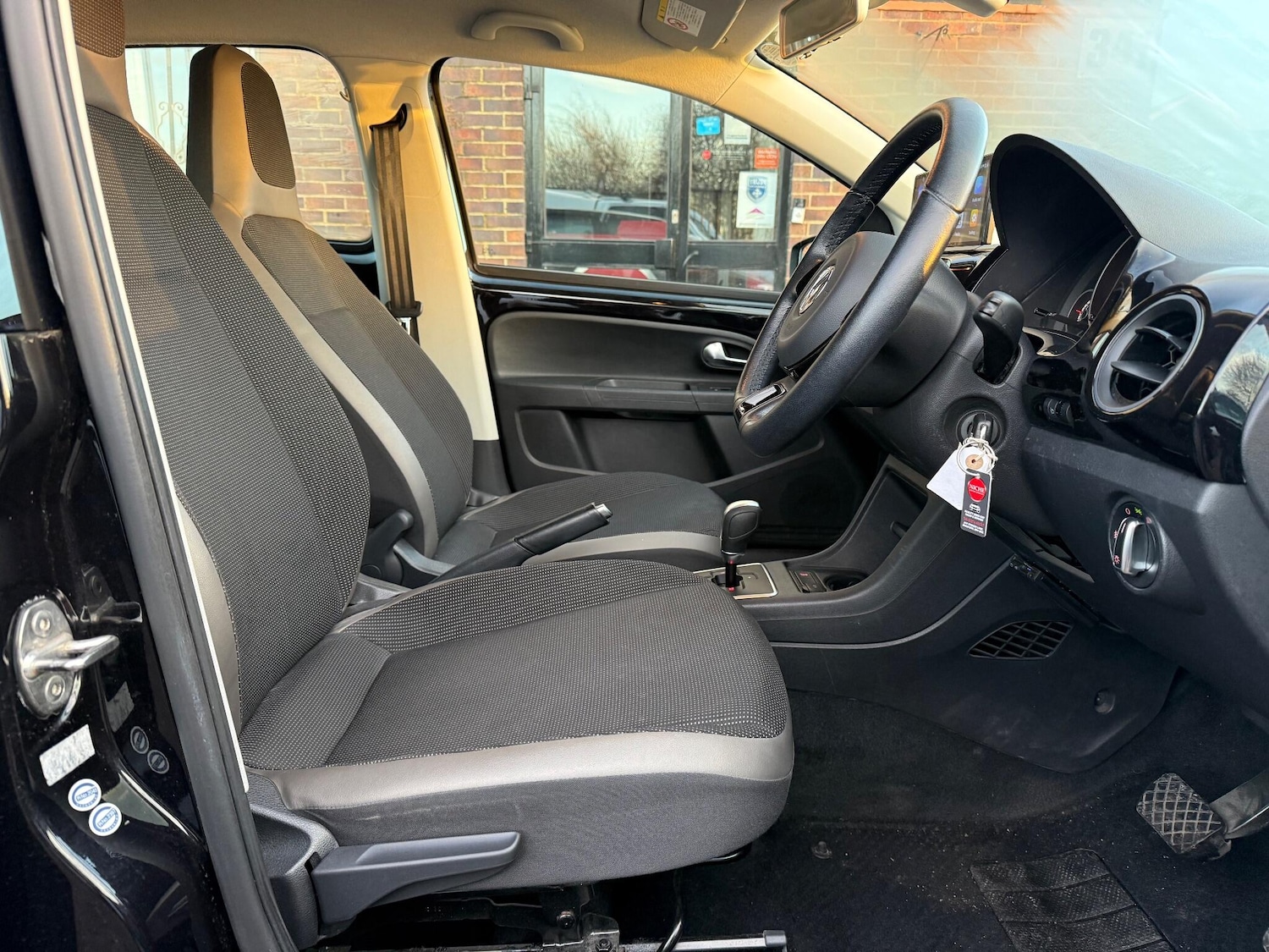 Used Volkswagen up! 2025 for sale - 77015454: Photo 12