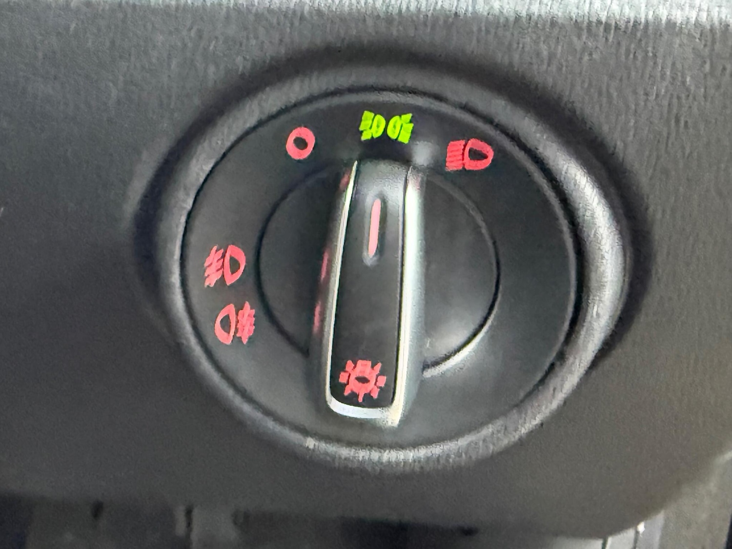 Used Volkswagen up! 2025 for sale - 77015454: Photo 24