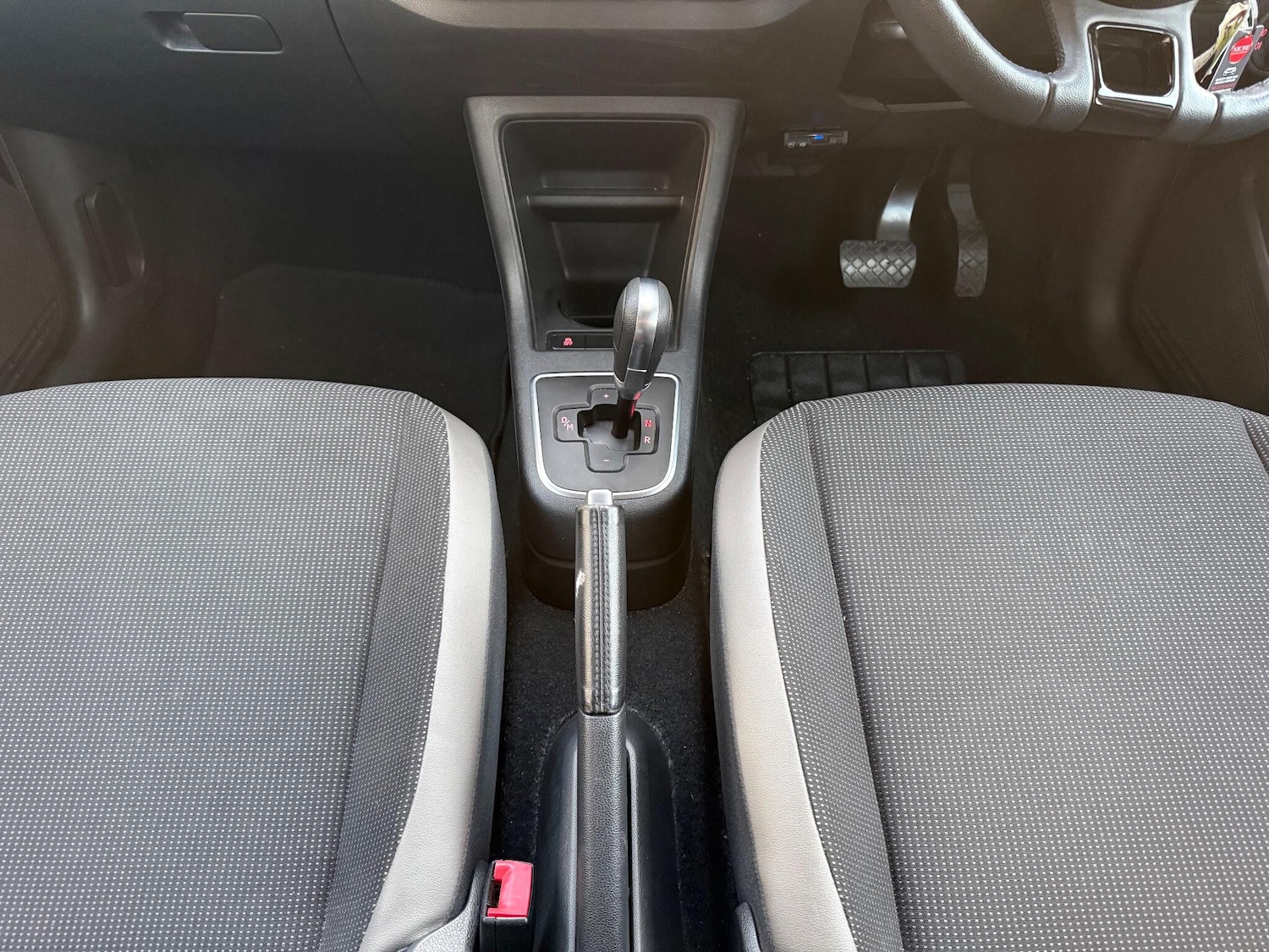 Used Volkswagen up! 2025 for sale - 77015454: Photo 28