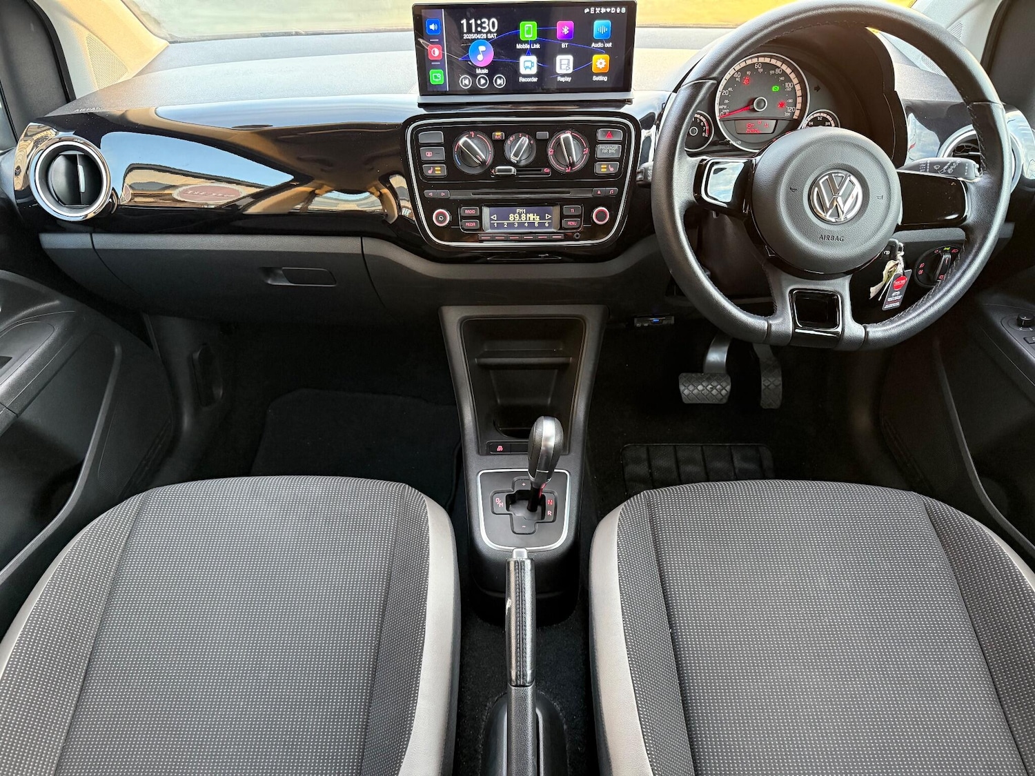 Used Volkswagen up! 2025 for sale - 77015454: Photo 3