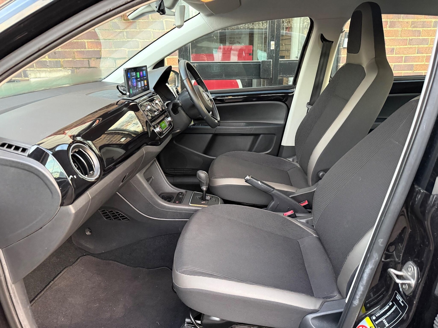 Used Volkswagen up! 2025 for sale - 77015454: Photo 45