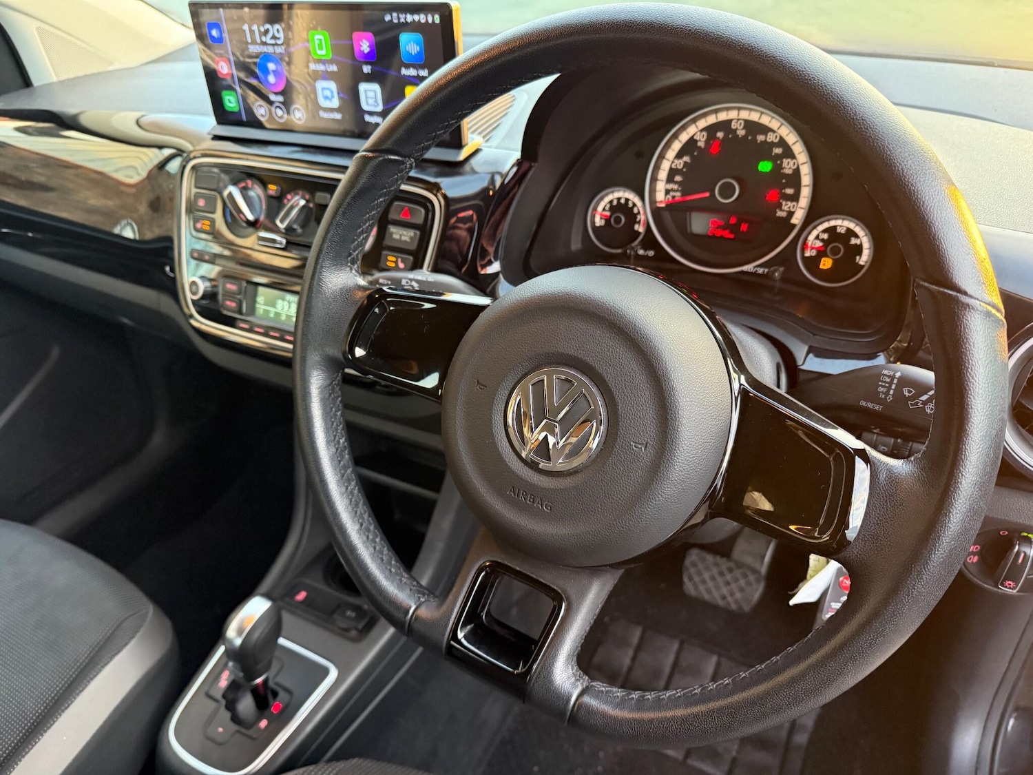 Used Volkswagen up! 2025 for sale - 77015454: Photo 9