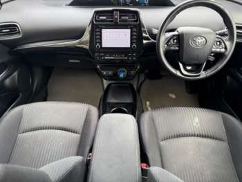 Used Toyota Prius 2021 for sale - 74840267: Photo