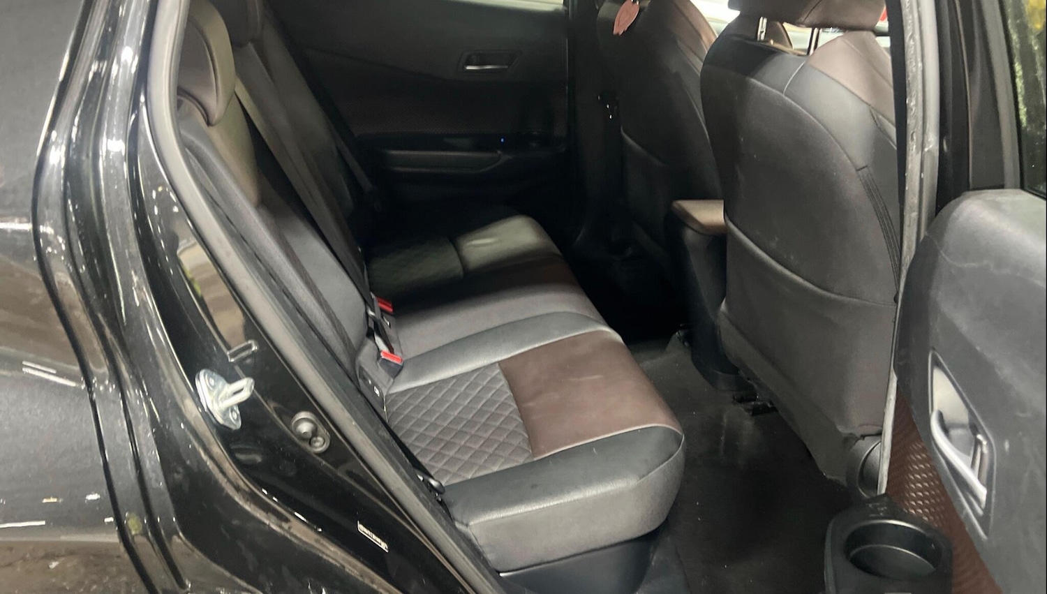 Used Toyota C-HR 2018 for sale - 77091095: Photo 5