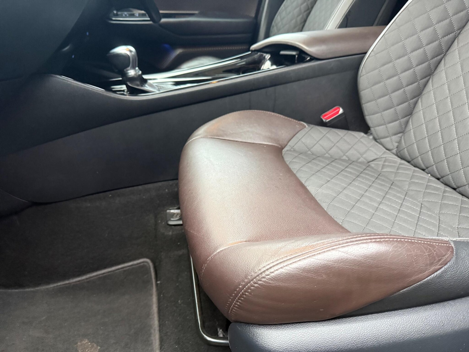 Used Toyota C-HR 2018 for sale - 77091095: Photo 60