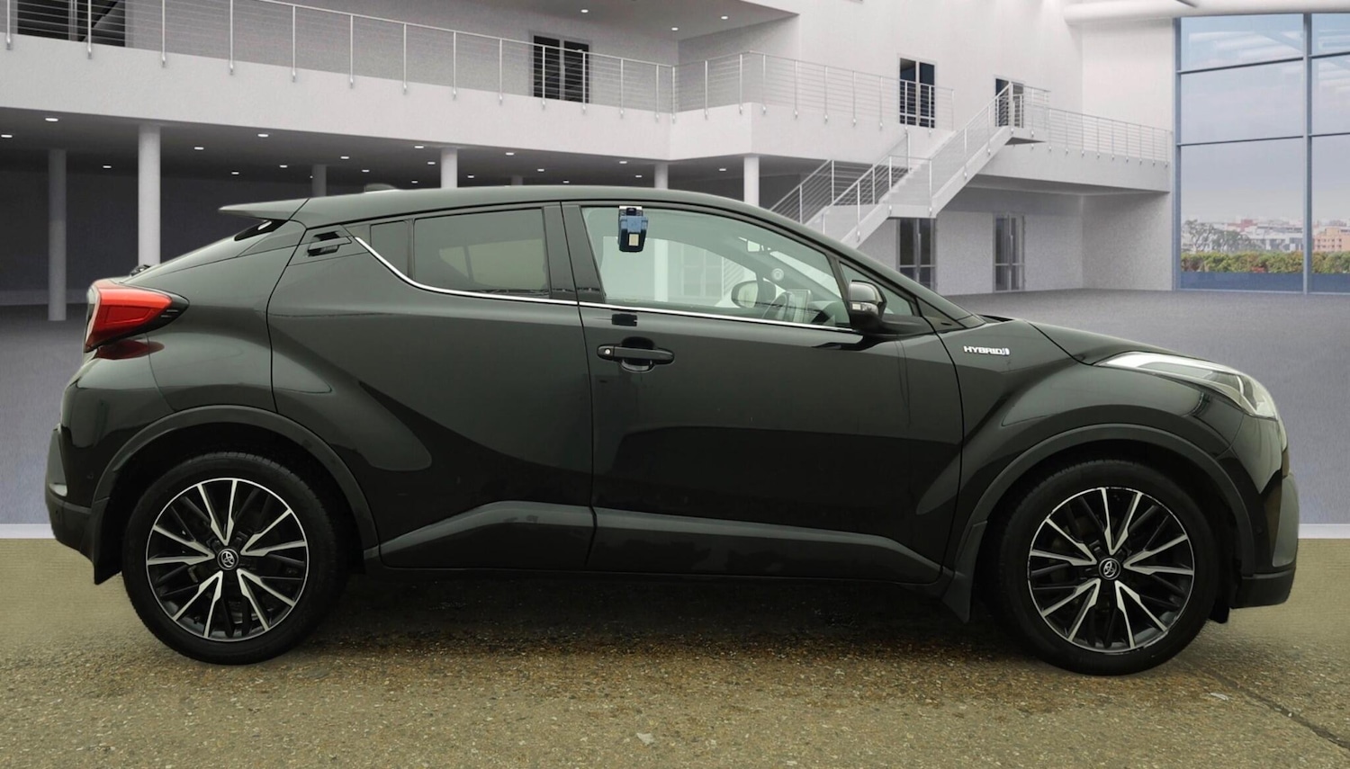 Used Toyota C-HR 2018 for sale - 77091095: Photo 8