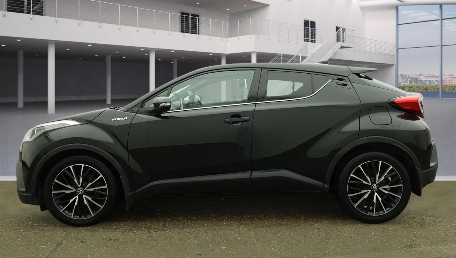 Used Toyota C-HR 2018 for sale - 77091095: Photo 9