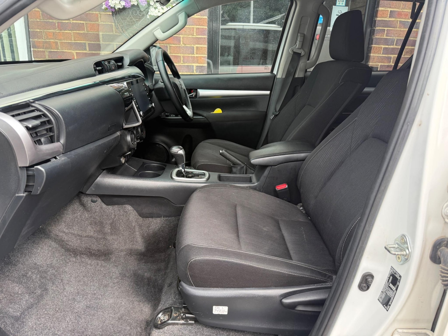 Used Toyota Hilux 2021 for sale - 77352046: Photo 26