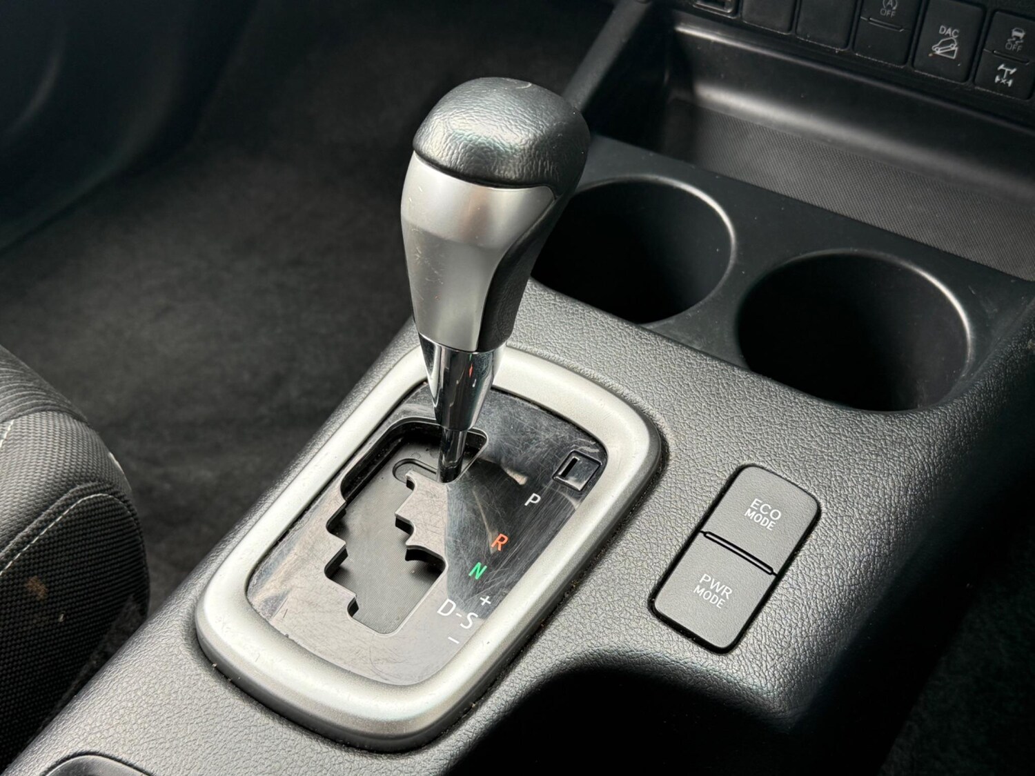 Used Toyota Hilux 2021 for sale - 77352046: Photo 37