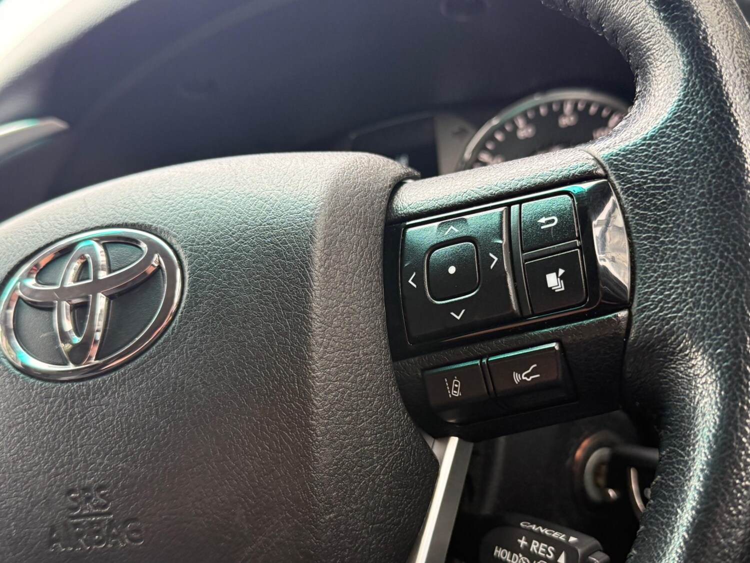 Used Toyota Hilux 2021 for sale - 77352046: Photo 40