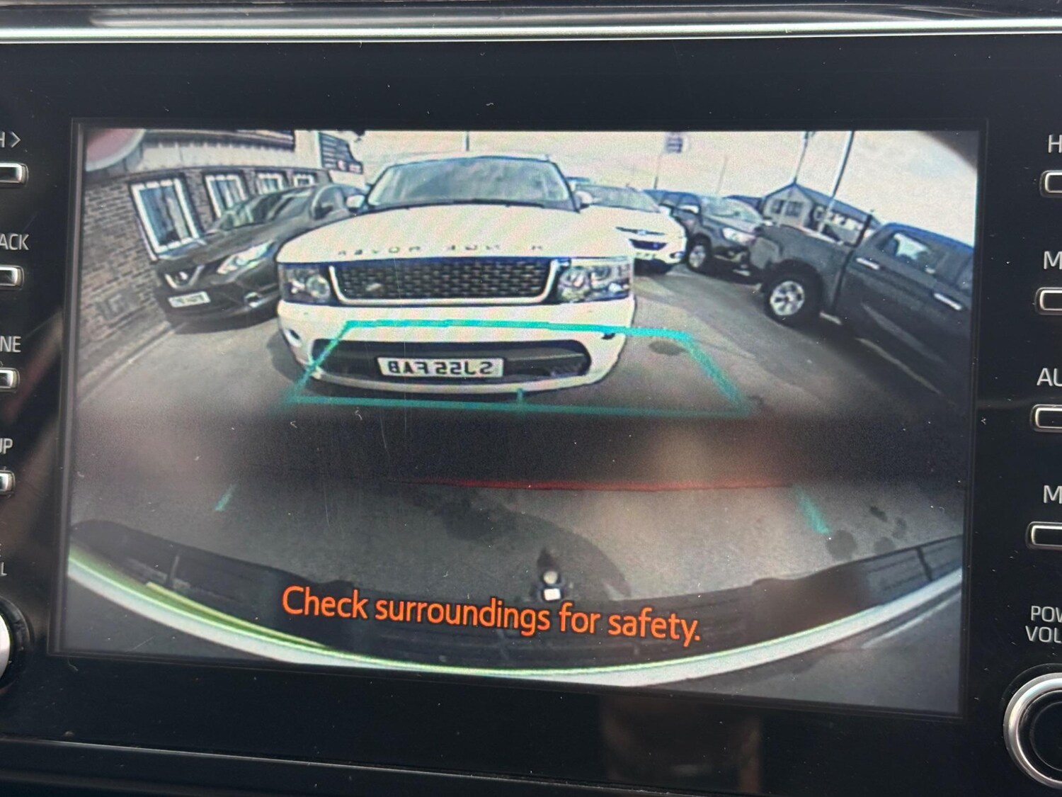 Used Toyota Hilux 2021 for sale - 77352046: Photo 67