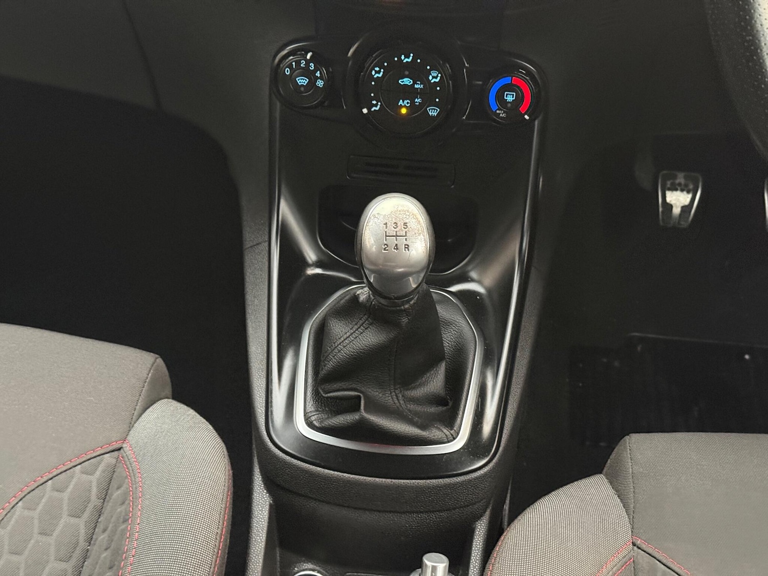 Used Ford Fiesta 2017 for sale - 76513211: Photo 19