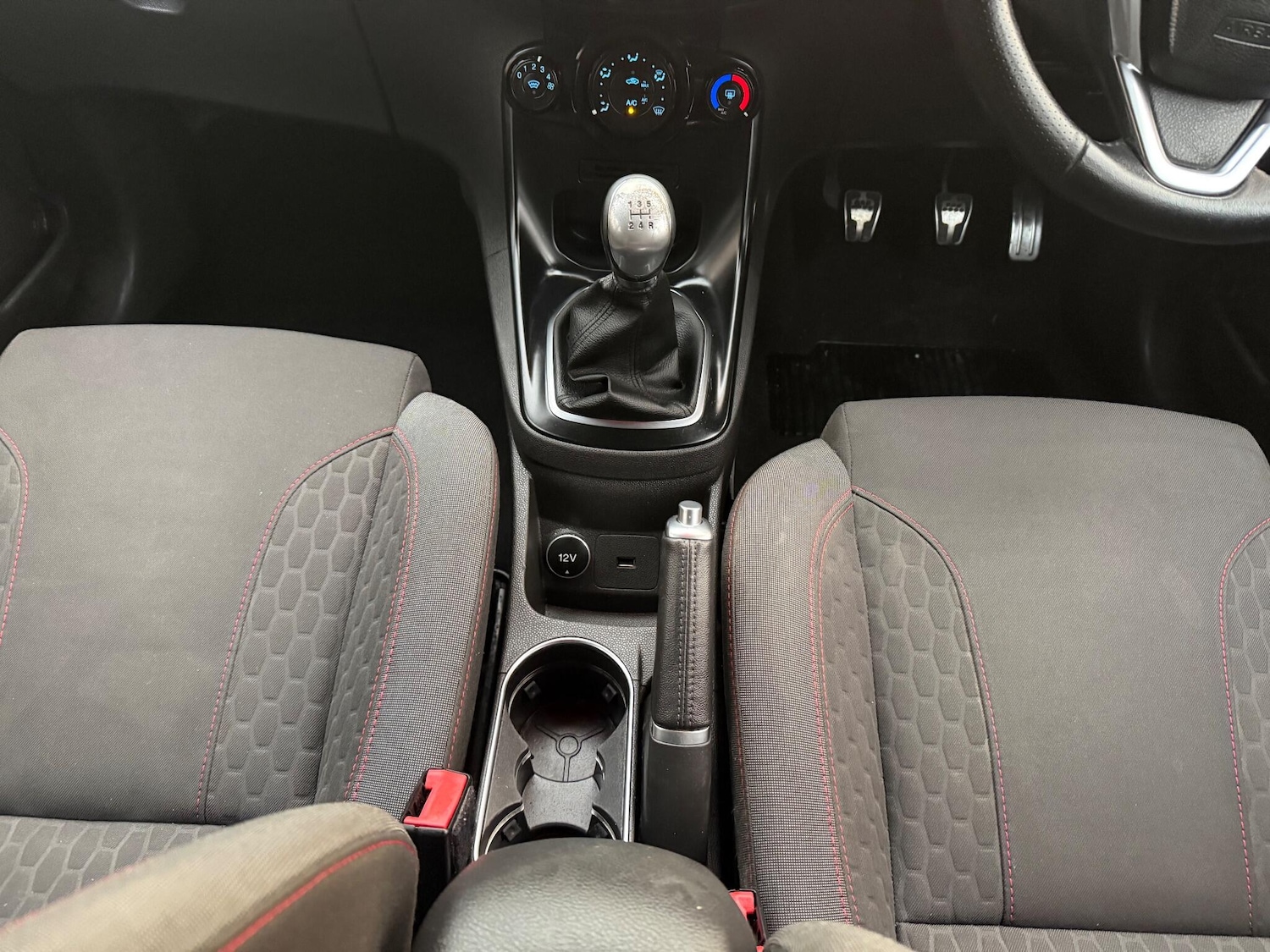 Used Ford Fiesta 2017 for sale - 76513211: Photo 20