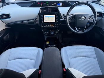 Used Toyota Prius 2022 for sale - 78603077: Photo