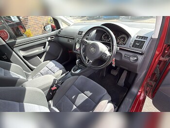 Used Volkswagen Touran 2015 for sale - 78232076: Photo