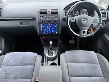 Used Volkswagen Touran 2013 for sale - 77440461: Photo