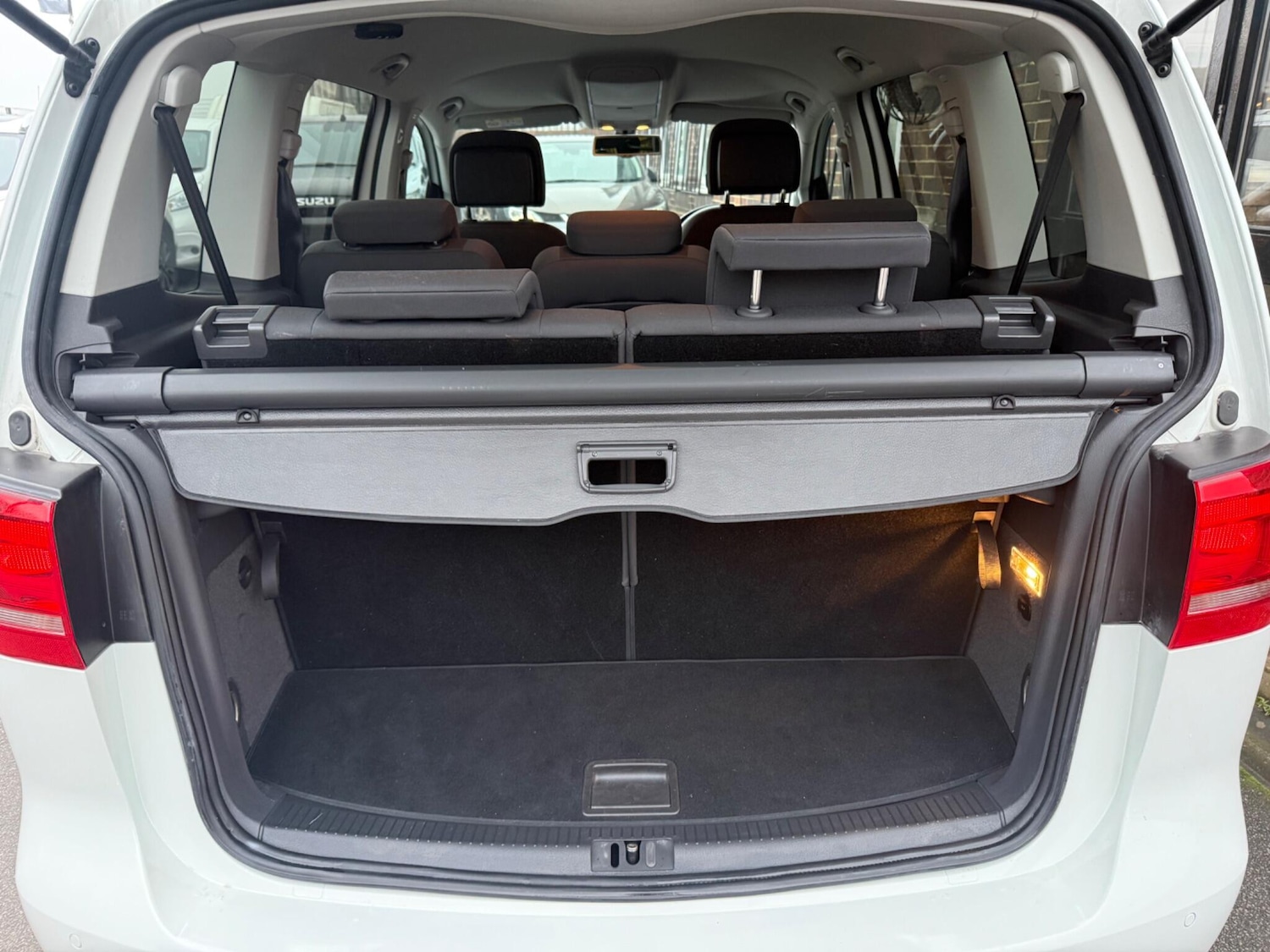 Used Volkswagen Touran for sale - 77440461: Photo 68