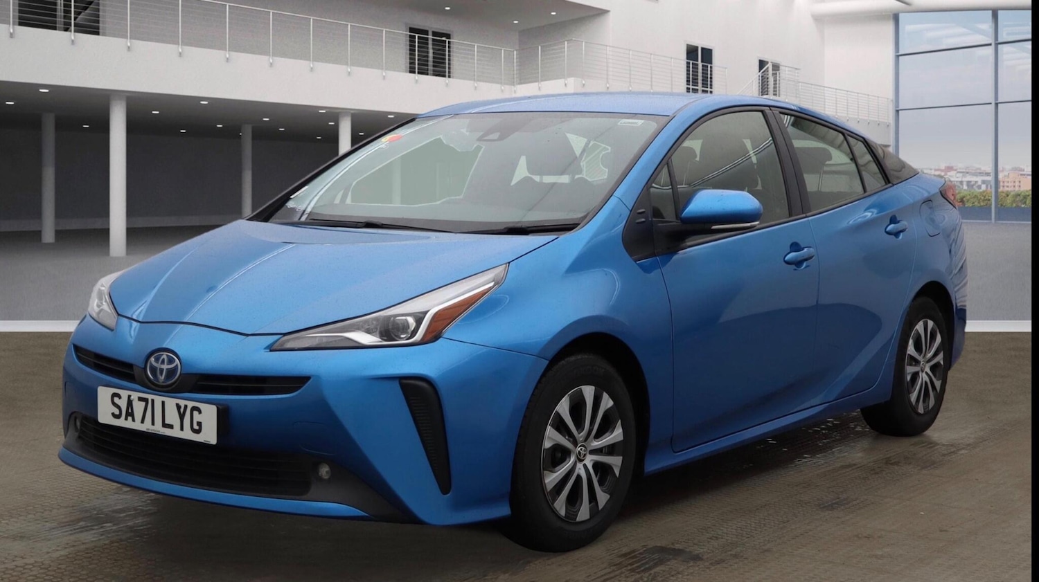 Used Toyota Prius 2021 for sale - 76499954: Photo 2