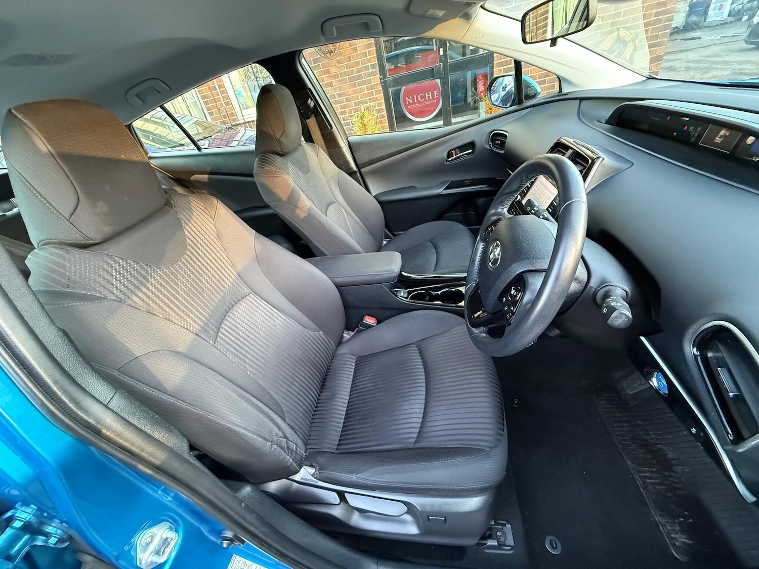 Used Toyota Prius 2021 for sale - 76499954: Photo 21