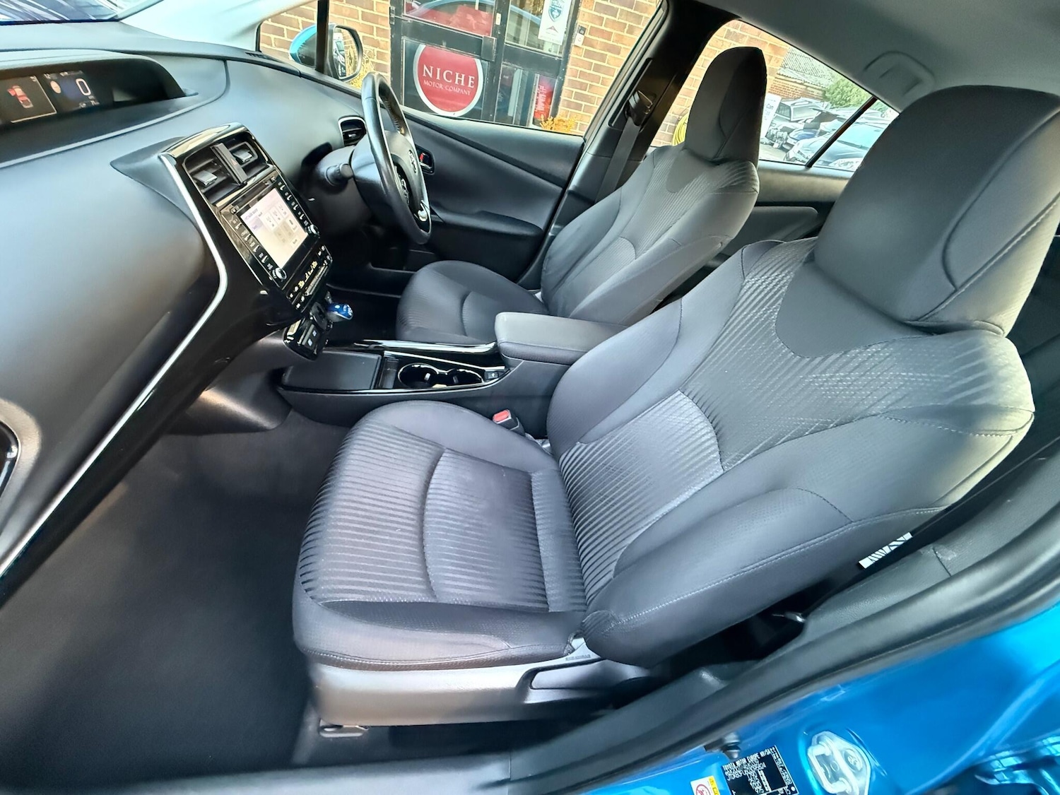 Used Toyota Prius 2021 for sale - 76499954: Photo 51