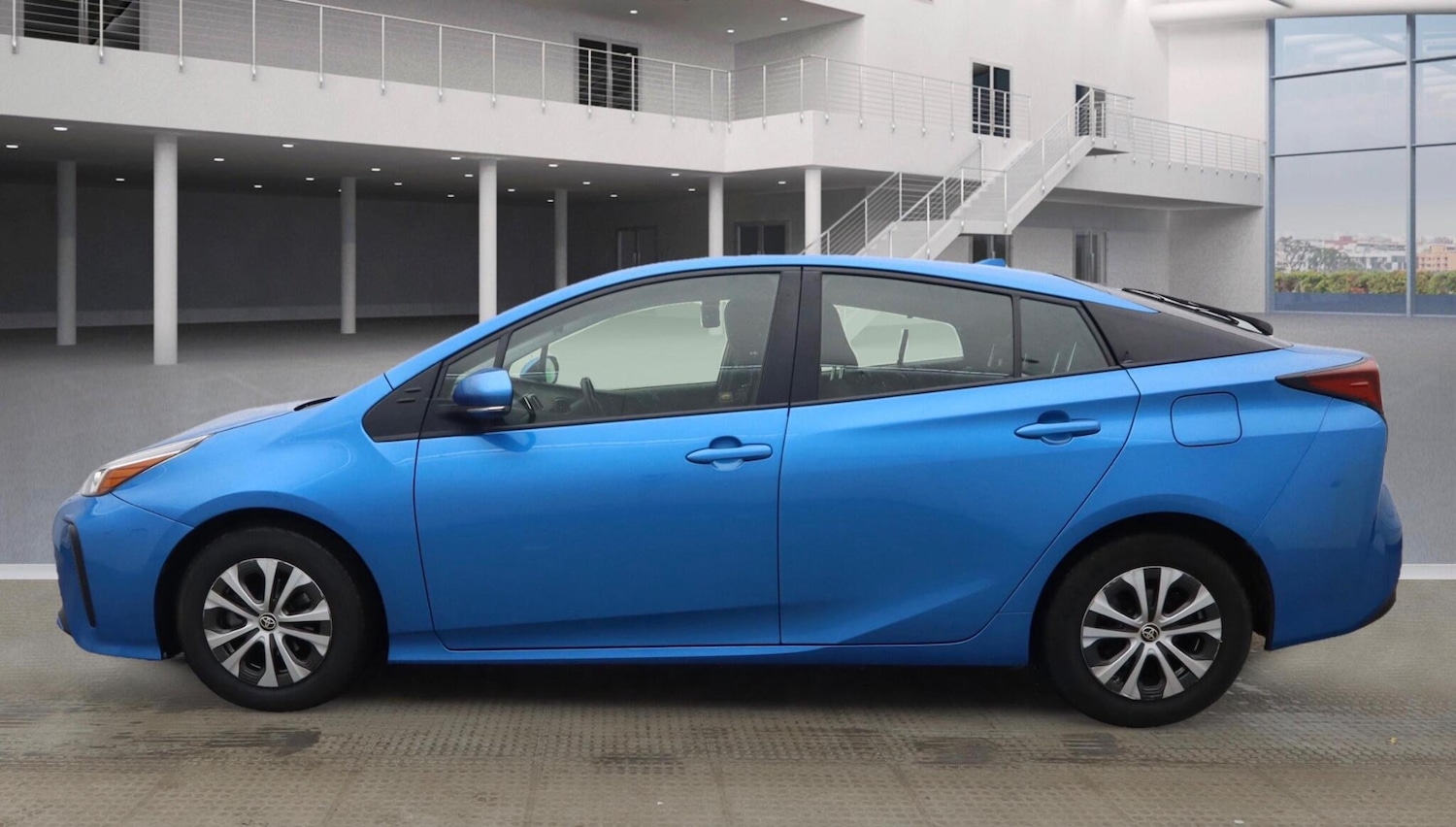 Used Toyota Prius 2021 for sale - 76499954: Photo 6
