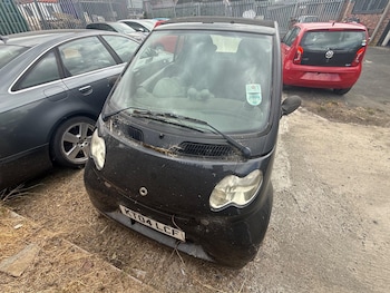 Used smart fortwo 2004 for sale - 79387441: Photo