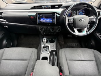 Used Toyota Hilux 2019 for sale - 78603110: Photo