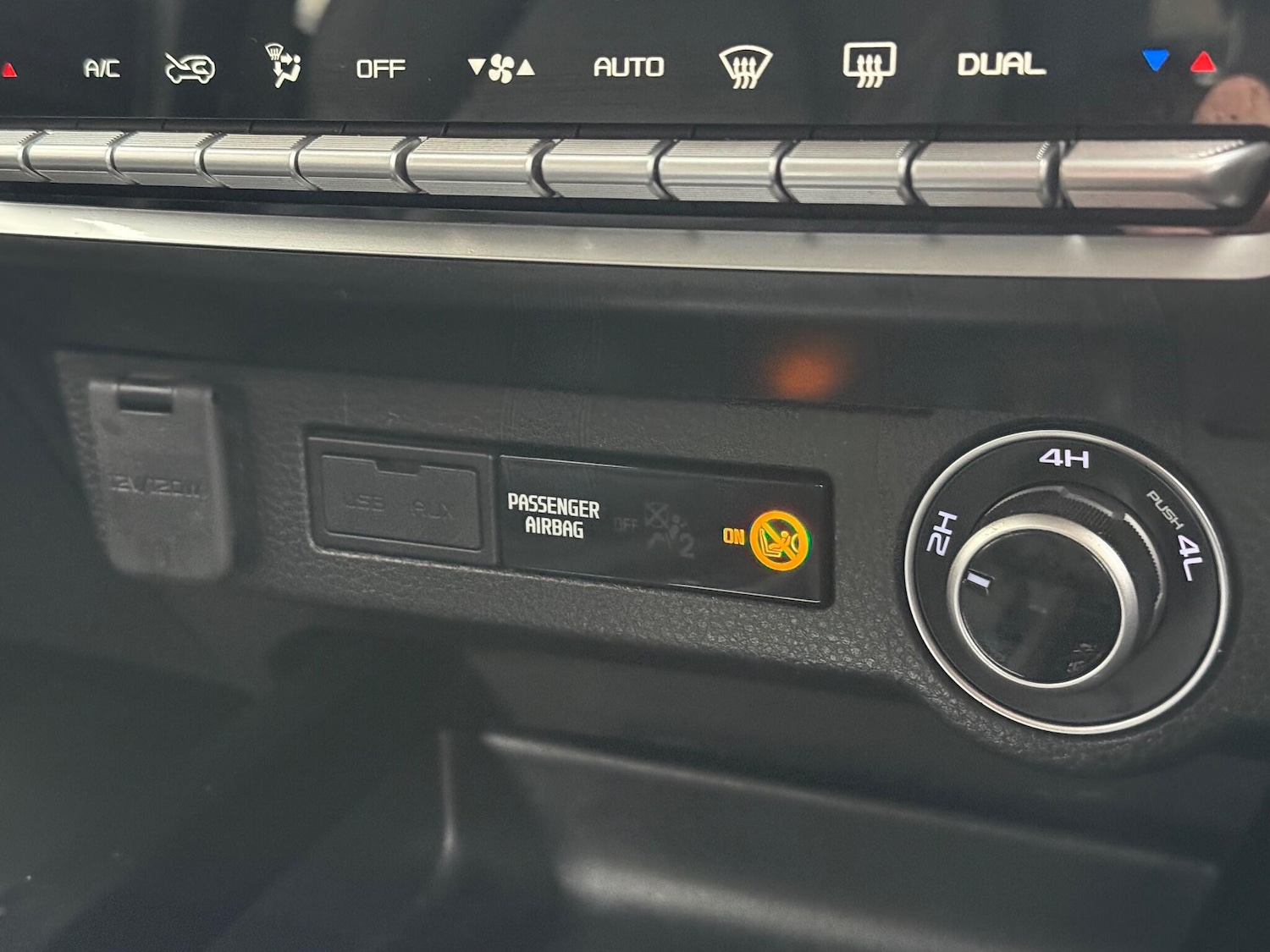 Used Isuzu D-Max 2021 for sale - 76995143: Photo 34