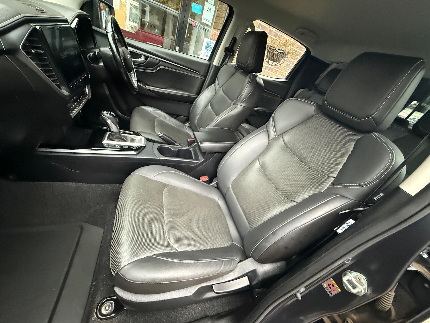 Used Isuzu D-Max 2021 for sale - 76995143: Photo 44