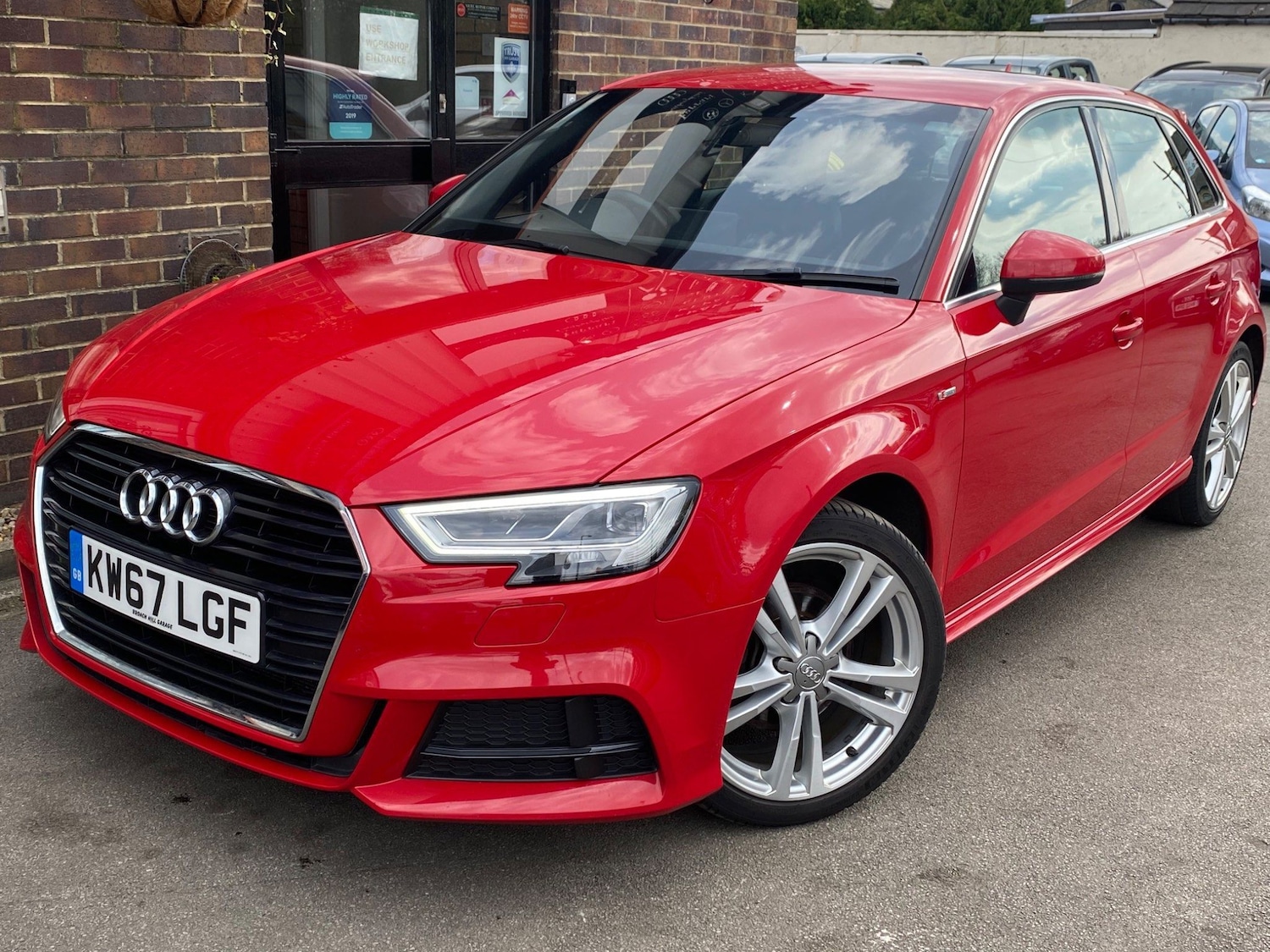 Used Audi A3 2018 for sale - 76990755: Photo 4
