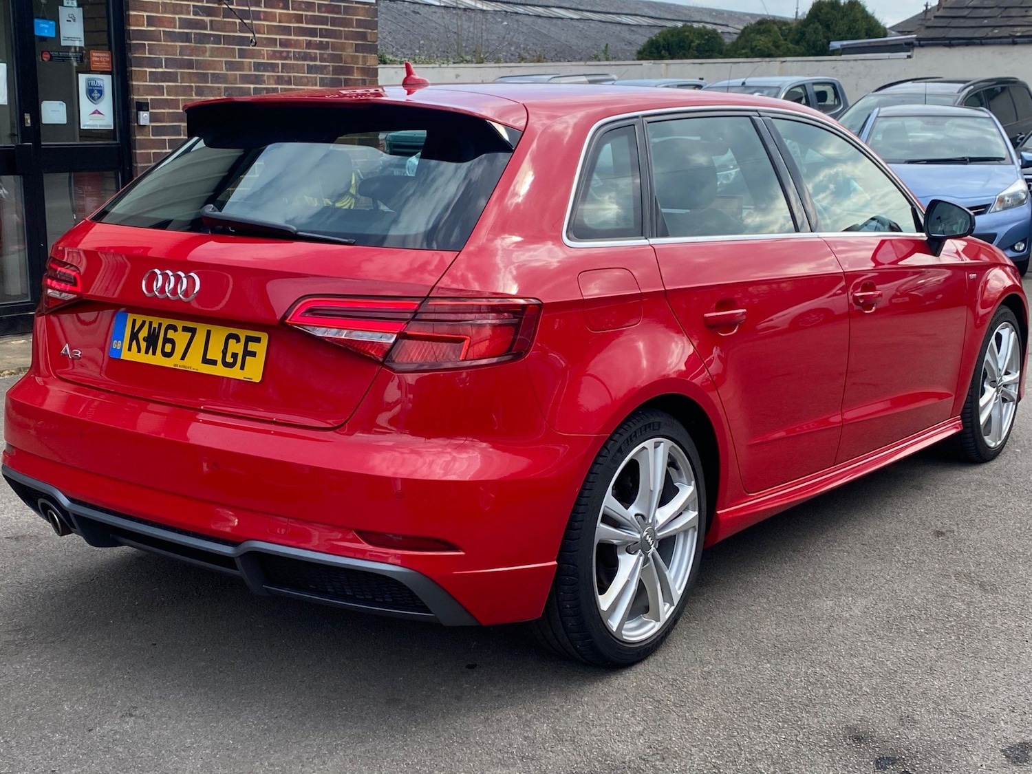 Used Audi A3 2018 for sale - 76990755: Photo 6