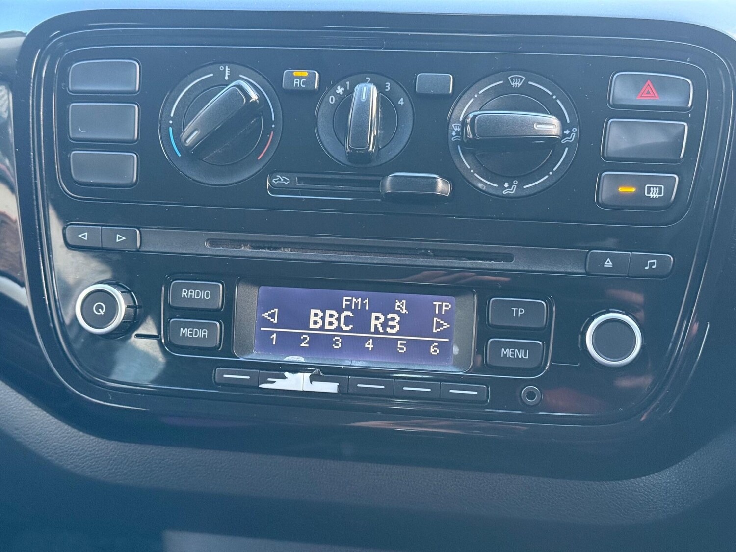 Used Volkswagen up! 2012 for sale - 77575396: Photo 28